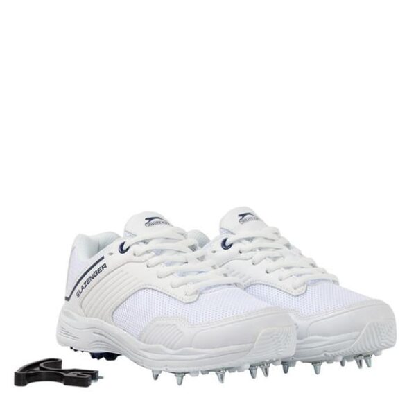 V Series Junior Cricket Shoes