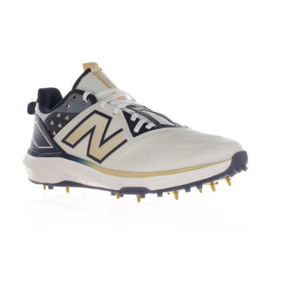 FuelCell 10v6 Spike Cricket Shoes Adults